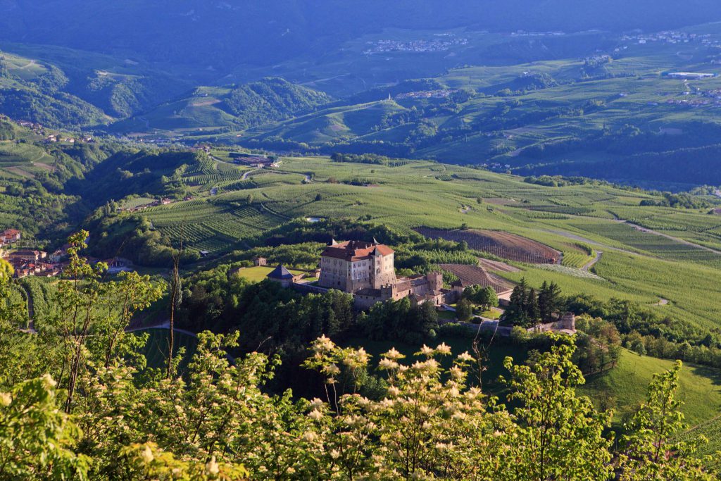 Trenino, Trentino Marketing_Pio Geminiani_Val di Non_Castel Thun