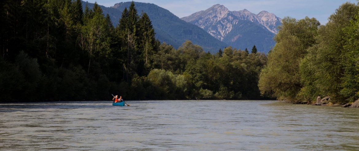 Draupaddelweg, Paddeln auf der Drau, Kärnten, SUP, Kanu, Kajak, Foto Anita Arneitz, Reiseblog www.anitaaufreisen.at