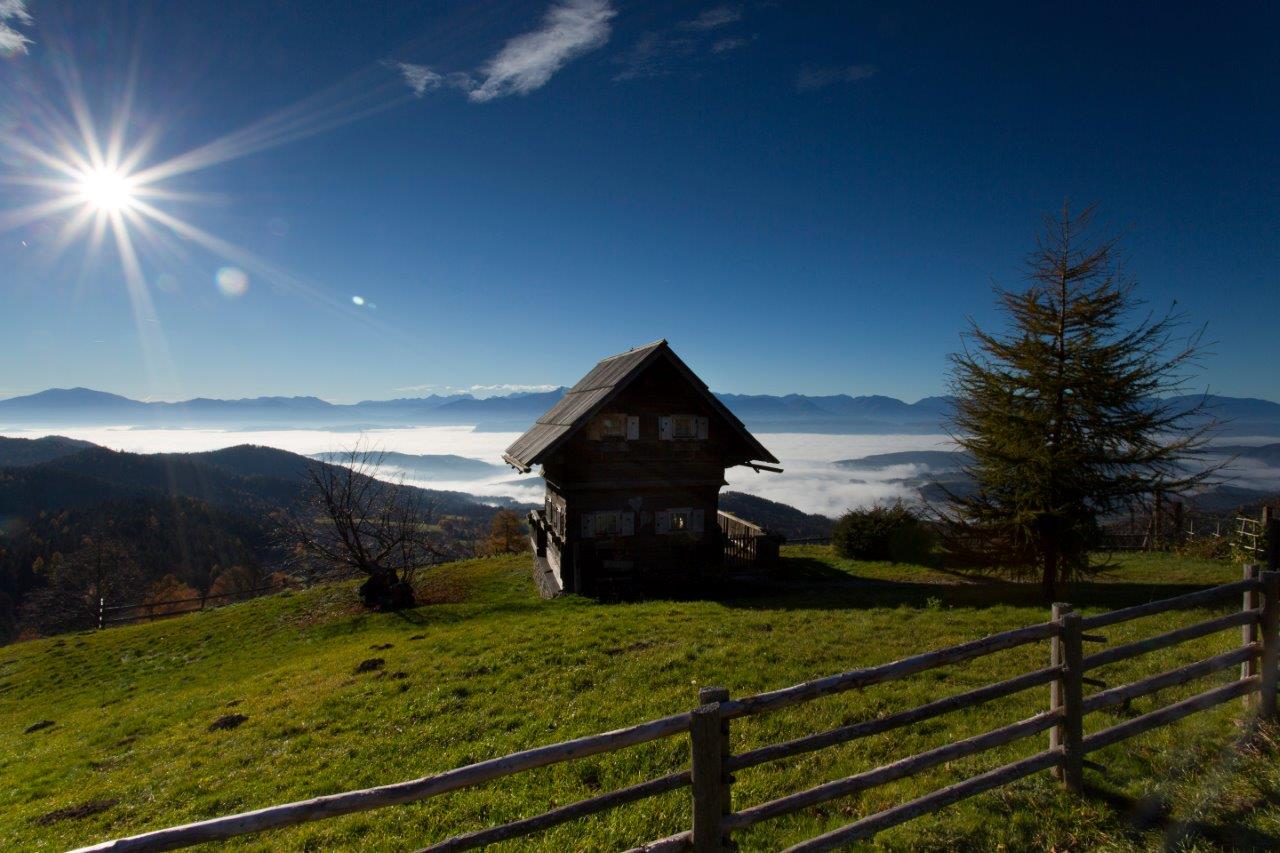 Glamping in Kärnten: Übernachten im Troadkasten beim Gipfelhaus Magdalensberg, Foto Matthias Eichinger Anita Arneitz, Reiseblog Mehr auf www.anitaaufreisen.at