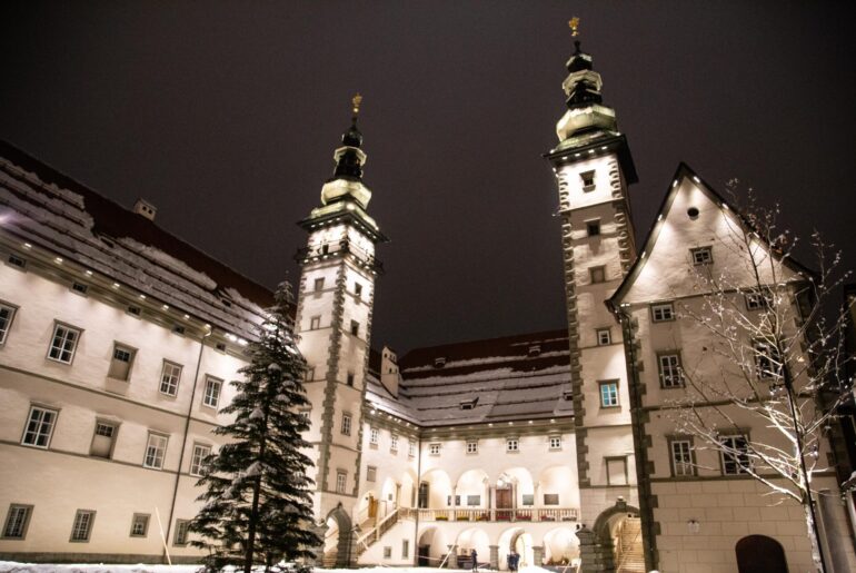 Klagenfurter Landhaushof im Winter: einfach zauberhaft, Foto Anita Arneitz